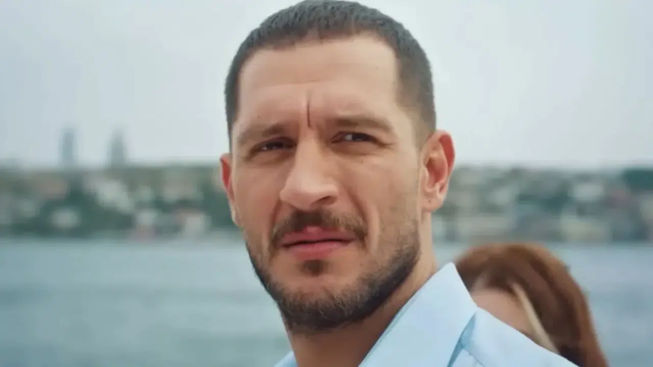 Uraz Kaygılaroğlu kiminle evli eşi kim kaç çocuğu var?