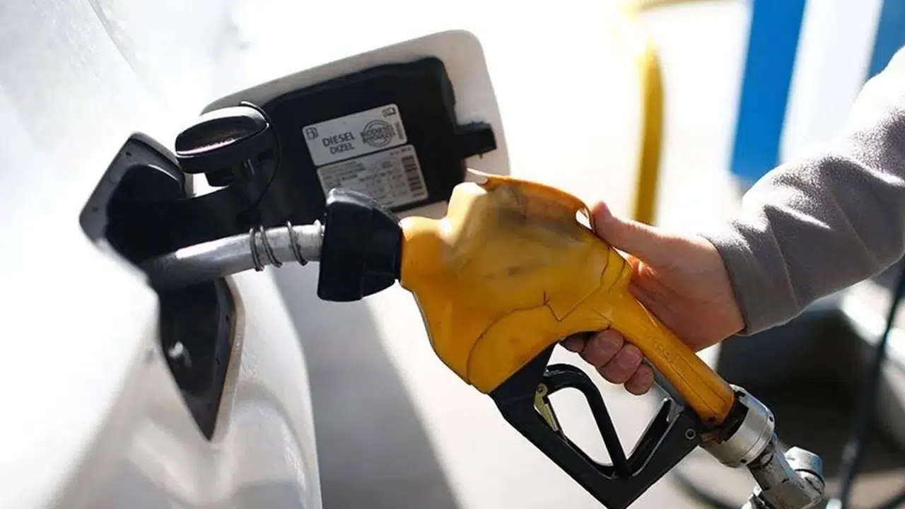 Akaryakıtta zam dalgası sürüyor! Şehir şehir güncel fiyatlar