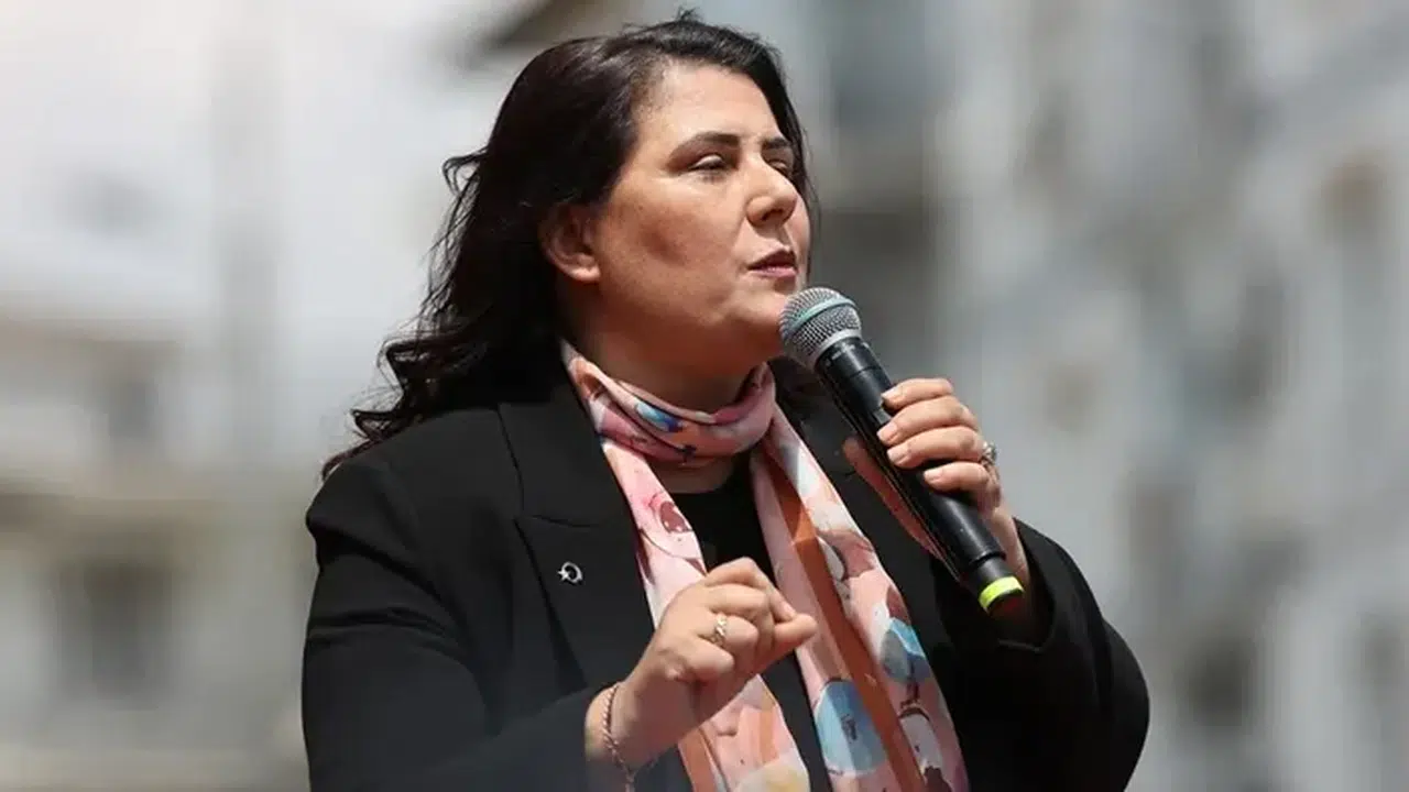 Özlem Çerçioğlu kimdir, İstifa iddiaları neden gündemde, hangi partiden?