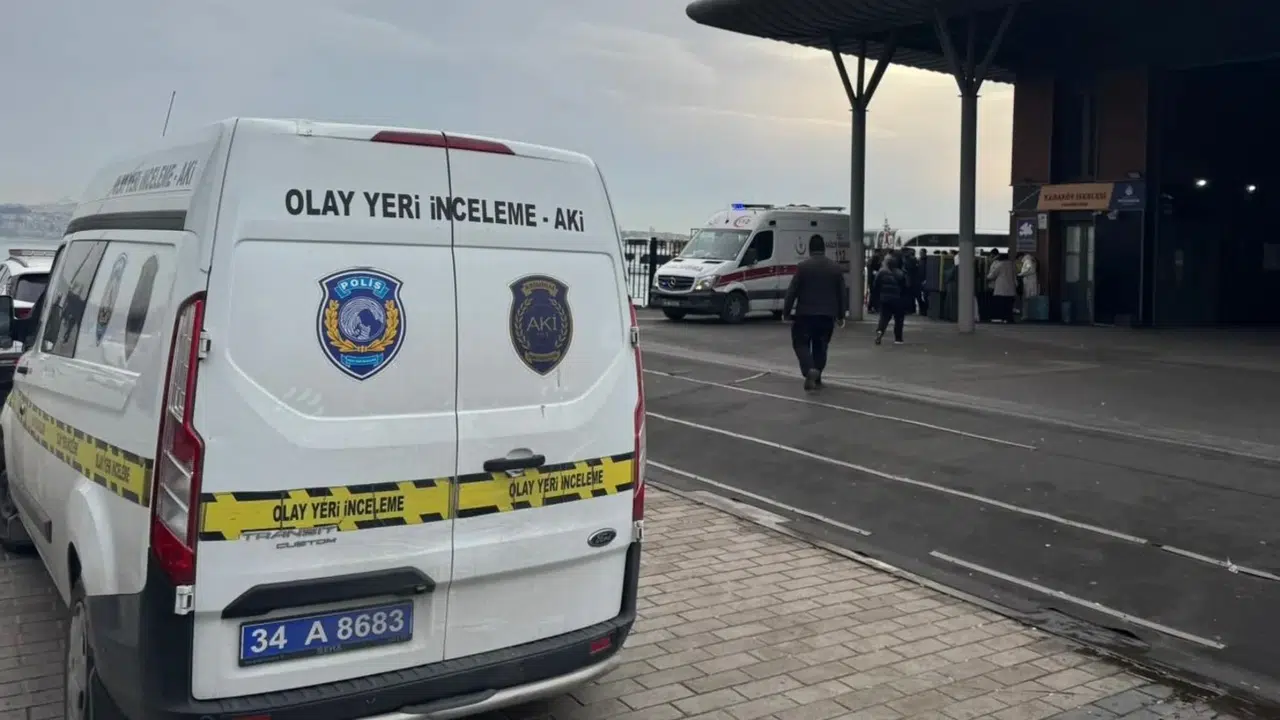 Karaköy İskelesi’nde kadın cesedi bulundu!