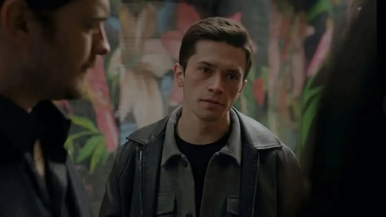 Masumiyet Müzesi Ali kimdir, gerçek adı ne, kaç yaşında, nereli, boyu kaç, evli mi, sevgilisi kim, hangi dizilerde oynadı?