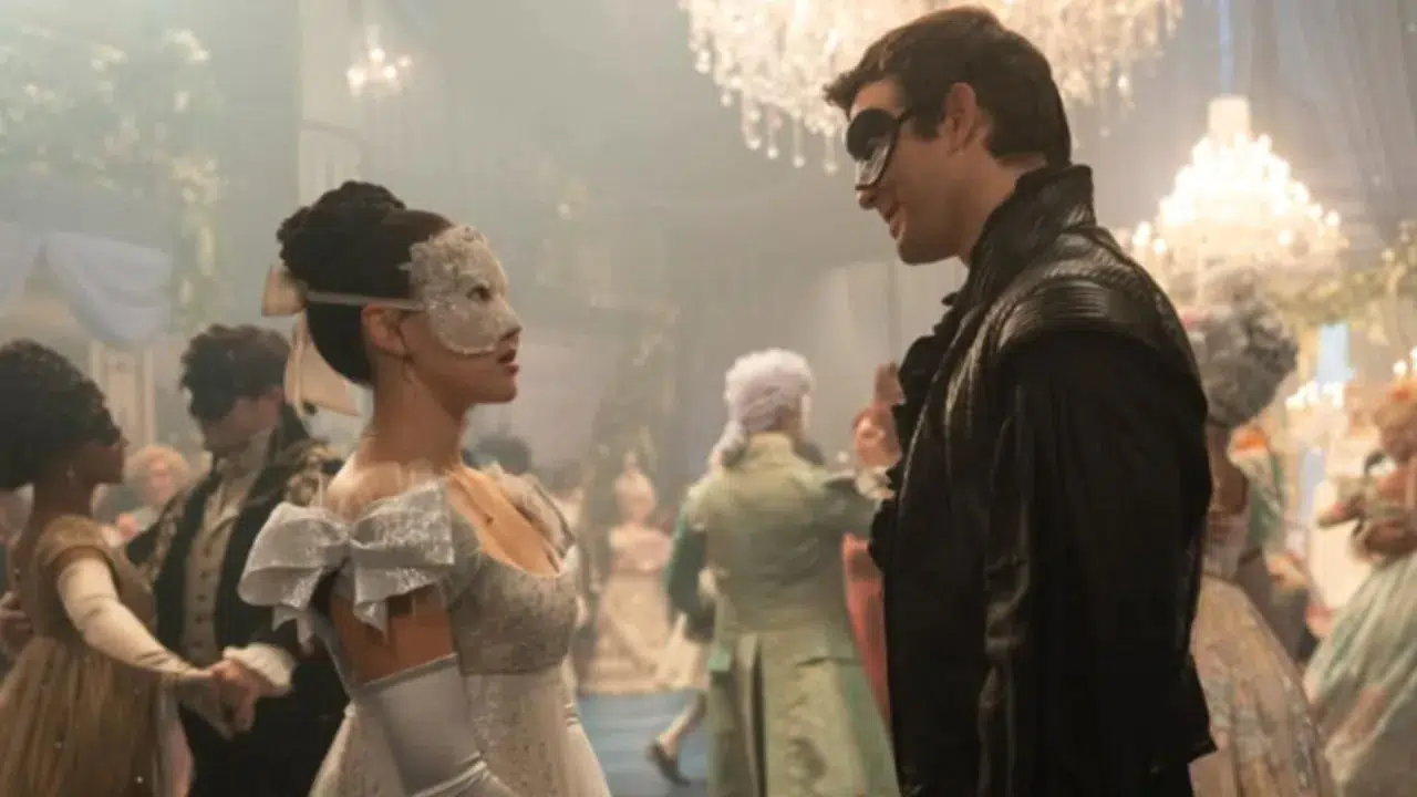 Benedict Bridgerton sahnede... Yeni sezon yorum yağmuruna tutuldu!