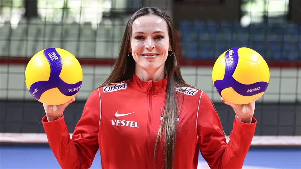 Eda Erdem’in Babası Kimdir, Ailesi Kimlerden Oluşuyor? Milli Voleybolcunun Aile Hayatı ve Kökeni