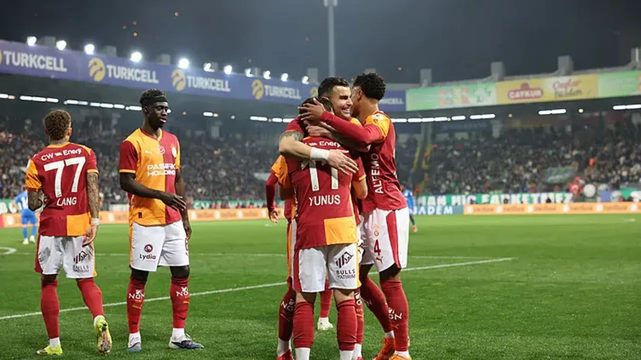 Süper Lig’de Kritik 90 Dakika! Trabzonspor ile Fenerbahçe Karşı Karşıya