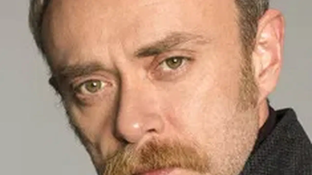 Tansu Biçer hangi dizilerde oynadı, hangi filmlerle ödül aldı? Aslen nereli, evli mi, eşi kim?