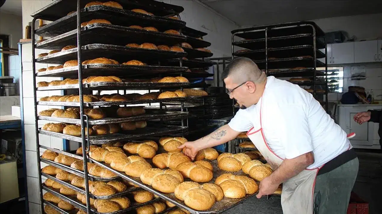 Sahurda Fırınlar Açık mı 2026, Ramazan Pidesi Gece Satılıyor mu, Kaça Kadar Açık?