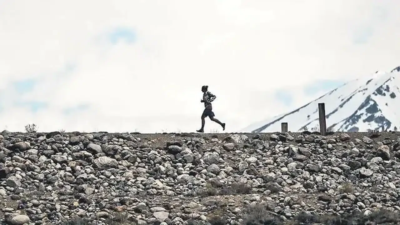 Uzun Mesafe Koşusu Anemiye Neden Olur mu, Yaşlanmayı Hızlandırabilir mi, Orta Yoğunlukta Koşu mu, Ultra Maraton mu Daha Sağlıklı?