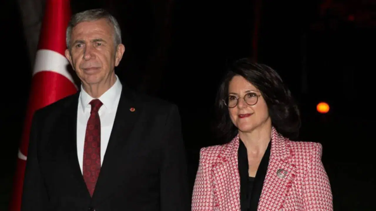 Mansur Yavaş kaç yaşında, aslen nereli, Alevi mi, hangi partiden CHP’ye geçti, eşi (karısı) Nursen Yavaş kimdir?
