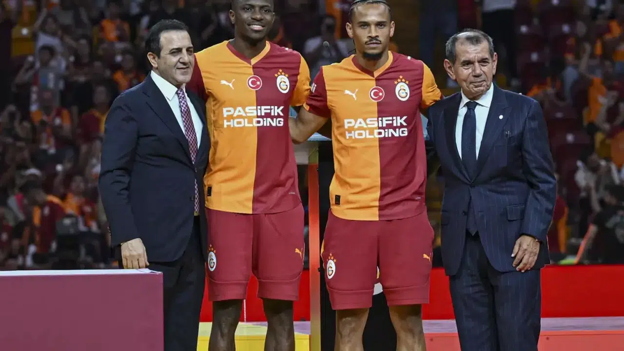 Galatasaray’da Maaş Bombası! Yönetimden Gece Yarısı Açıklaması
