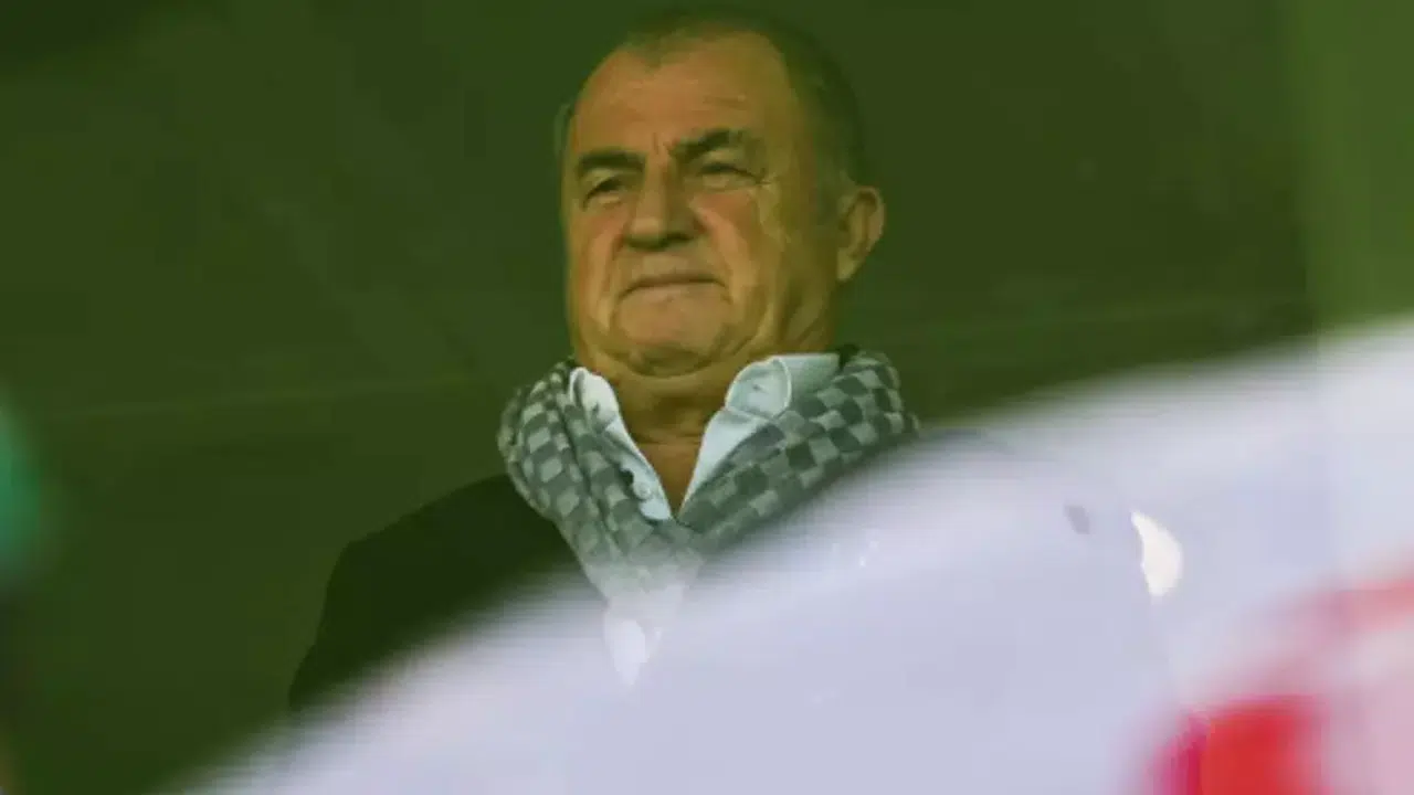 Fatih Terim Tribünde! Eyüpspor-Gençlerbirliği Maçı Onunla Renklendi