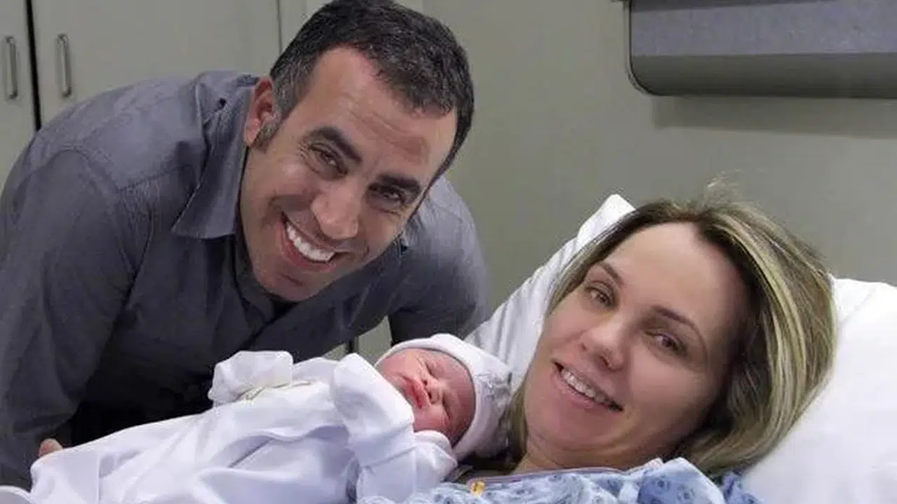 Haluk Levent Kiminle Evli,