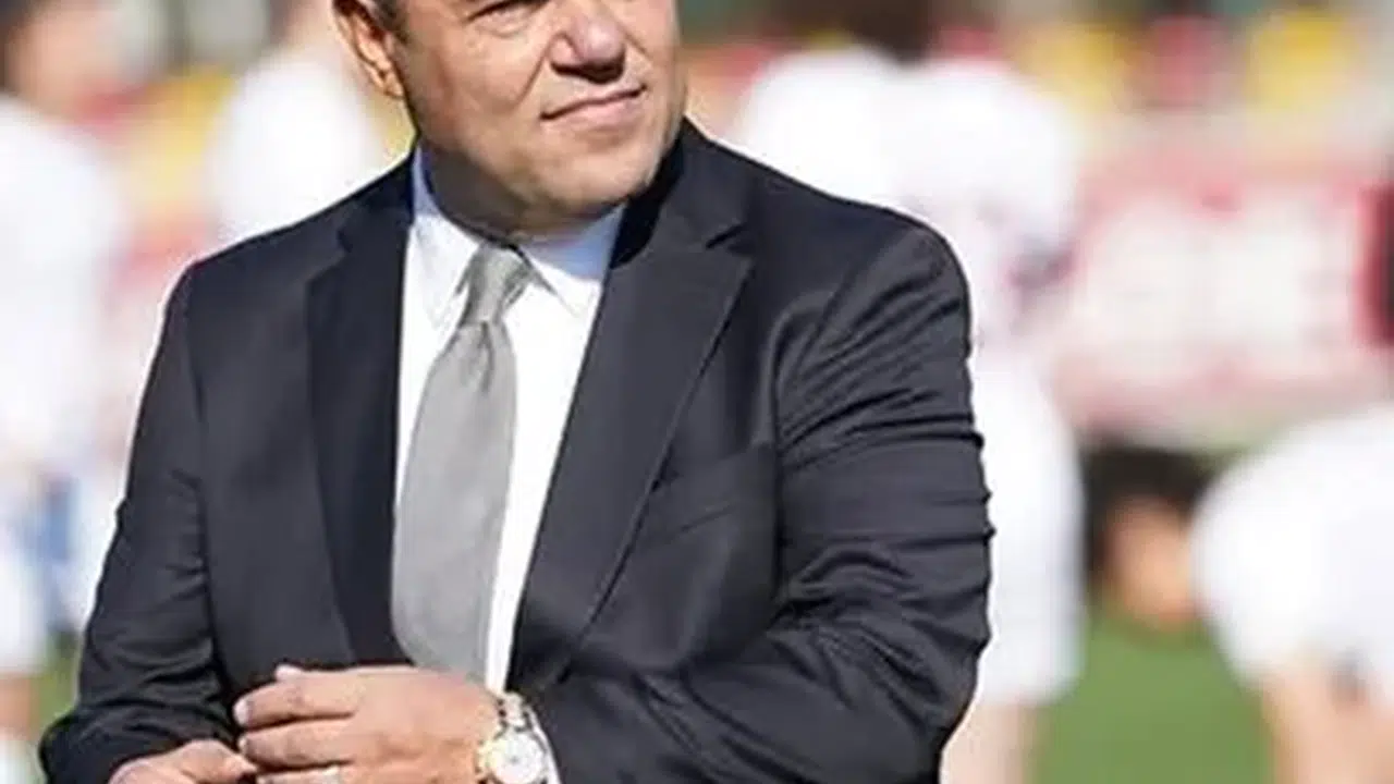 Dinçer Azaphan hayatı (kimdir), aslen nereli, mesleği ne, evli mi?