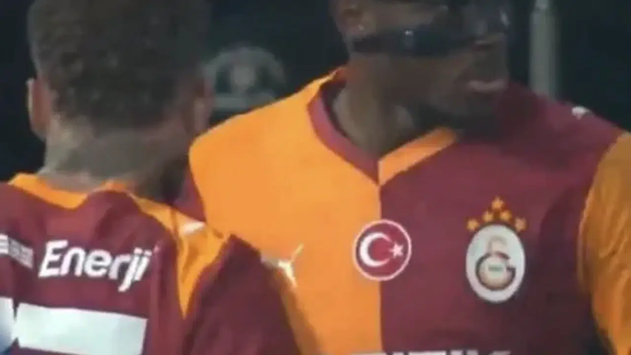 Osimhen neden gole sevinmedi? Rize’deki tavrı gündem oldu