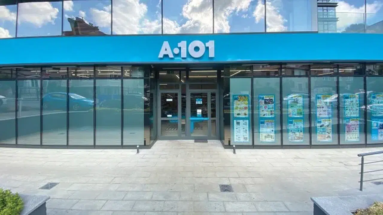 A101 26 Şubat Aktüel Ürün Kataloğu: Bu Hafta Hangi Ürünler İndirimde, 70 İnç UHD TV Kaç TL, Kablosuz Mouse ve Dikey Süpürge Fiyatı Ne Kadar?