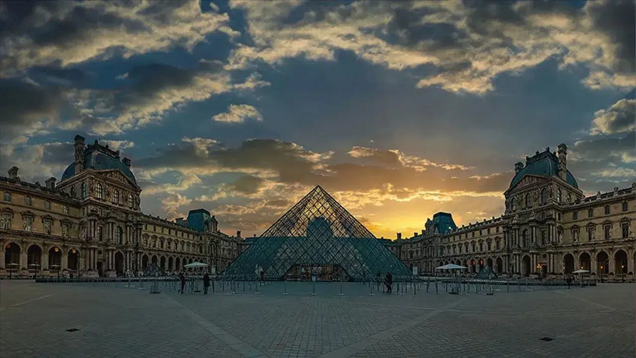 Paris’te müze skandalı! Louvre’da 10 milyon avroluk dolandırıcılık açığa çıktı!