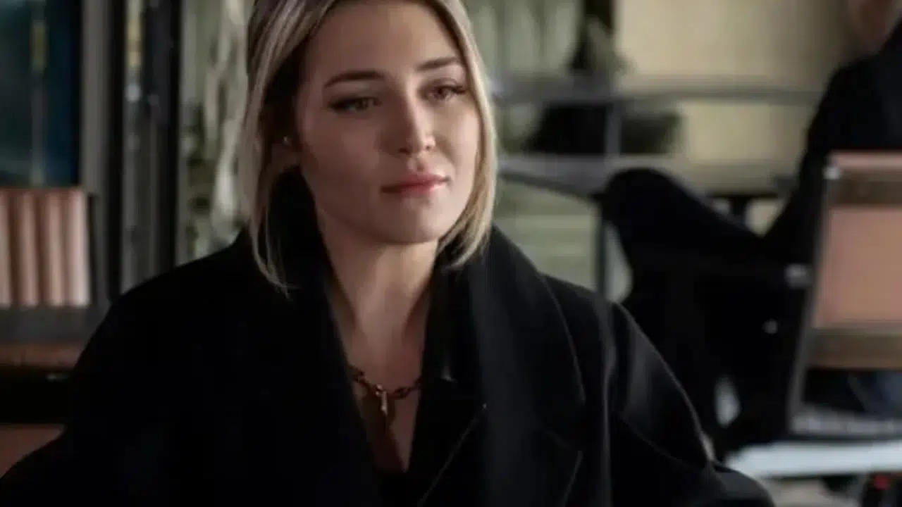 Deniz Işın Evli mi, Kaç Yaşında, Aslen Nereli, Hangi Dizide Oynadı ve Filmleri Neler, Instagram Adresi Ne?