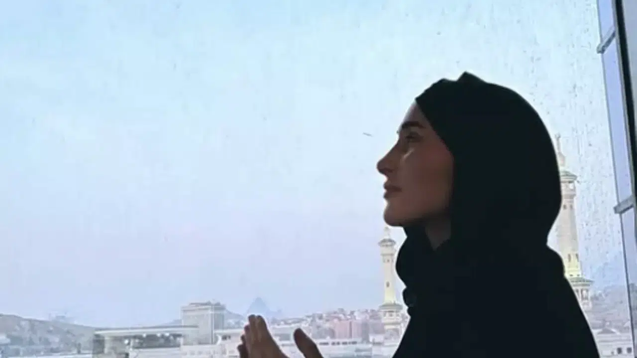 Sema Aydemir Umrede, Sosyal Medyada Gündem Olan Kareler