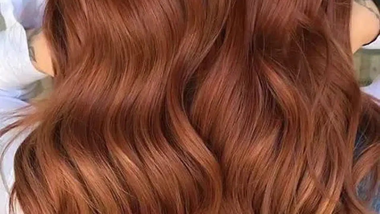 Tarçın Bakır Saç Rengi Hangi Ten Rengine, Kimlere Yakışır, Akar Mı, Bakımı Nasıl Yapılır, Zor Mu?