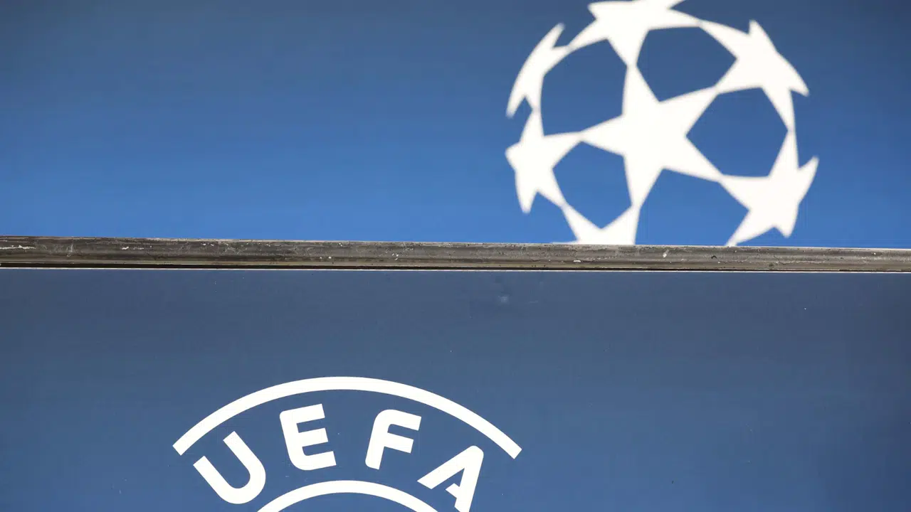 UEFA kulüpler sıralamasında Türk takımları kaçıncı sırada, Galatasaray, Fenerbahçe, Samsunspor kaç puanda?