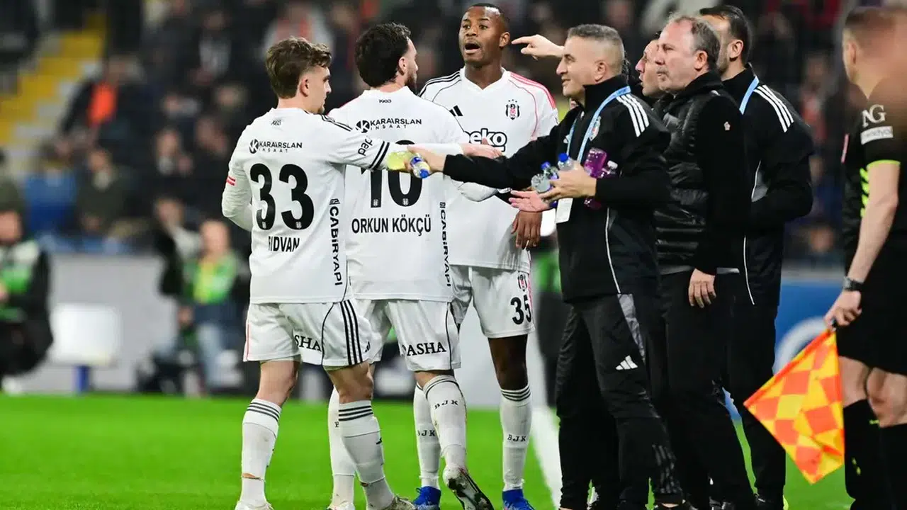 Başakşehir 2-3 Beşiktaş maçı özeti nasıl bitti, golleri kim attı? Sergen Yalçın ne dedi, Beşiktaş yenilmezlik serisini kaç maça çıkardı?