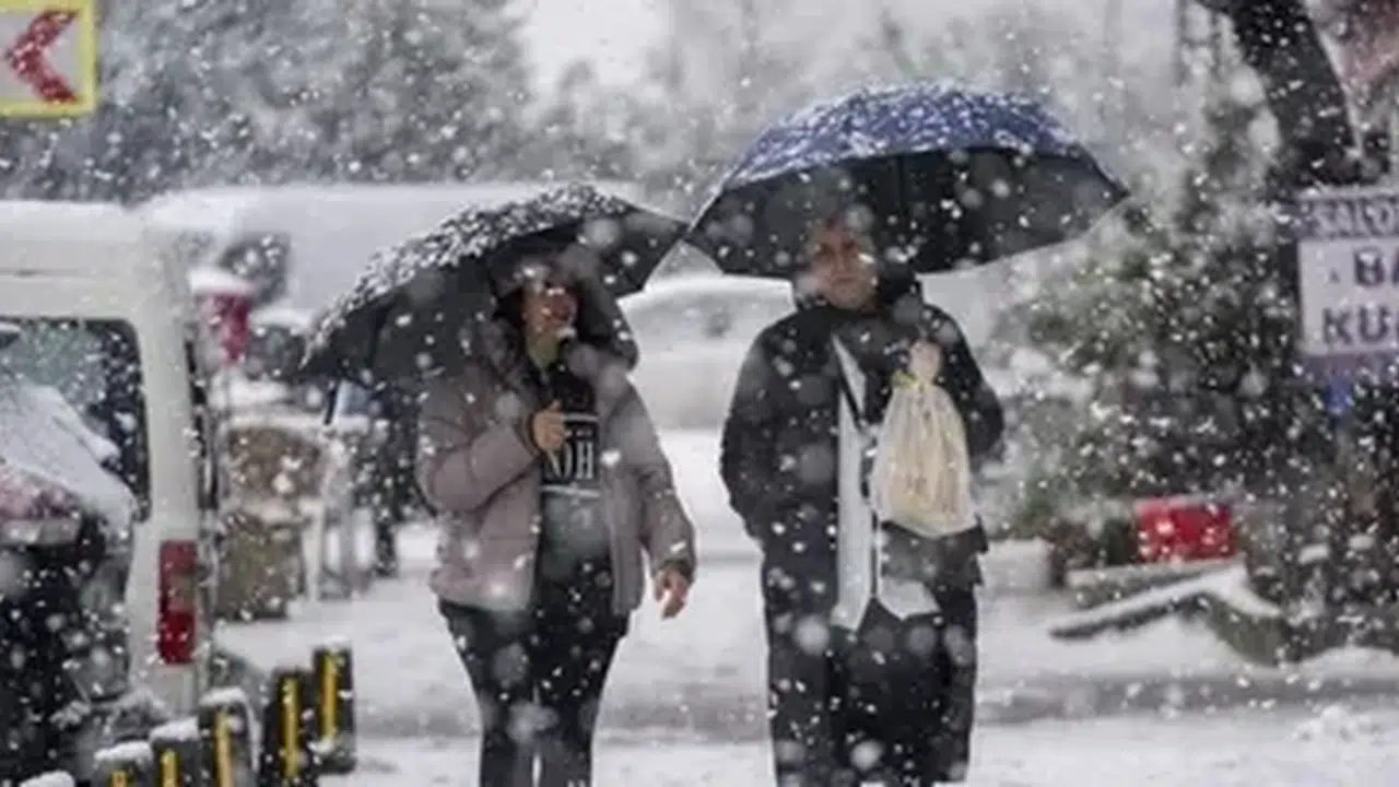 Sakarya’da Hava Değişiyor! Adapazarı’nda Yağmur Kapıda, Sıcaklık 16 Dereceye Çıkacak