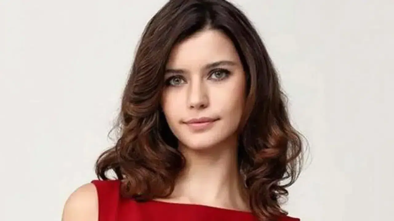 Aşk-ı Memnu’nun Bihter’i Beren Saat kaç yaşında, aslen nereli, kiminle evli, hangi dizi ve filmlerde oynadı?