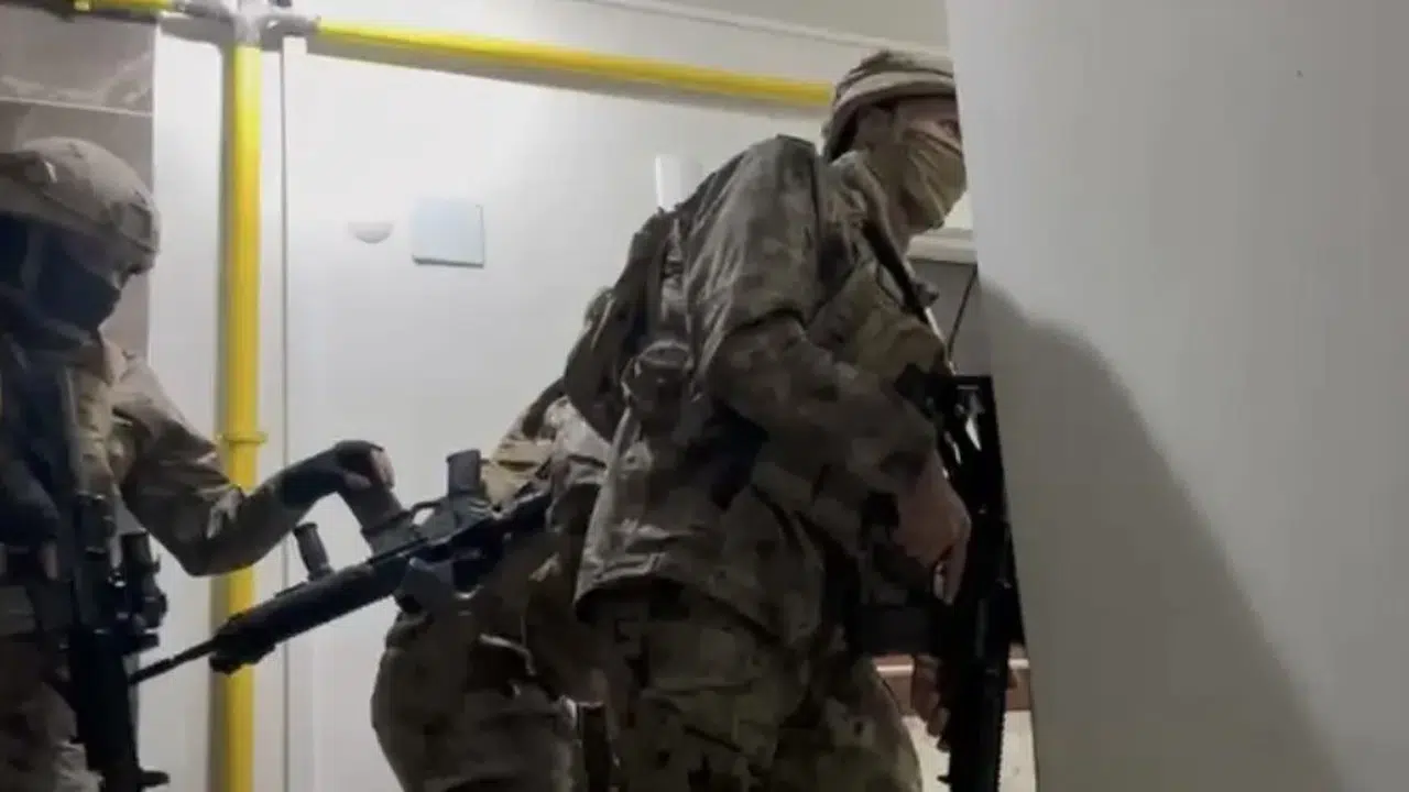 Osmangazi’de şafak operasyonu: Sarallar çetesi yakalandı!