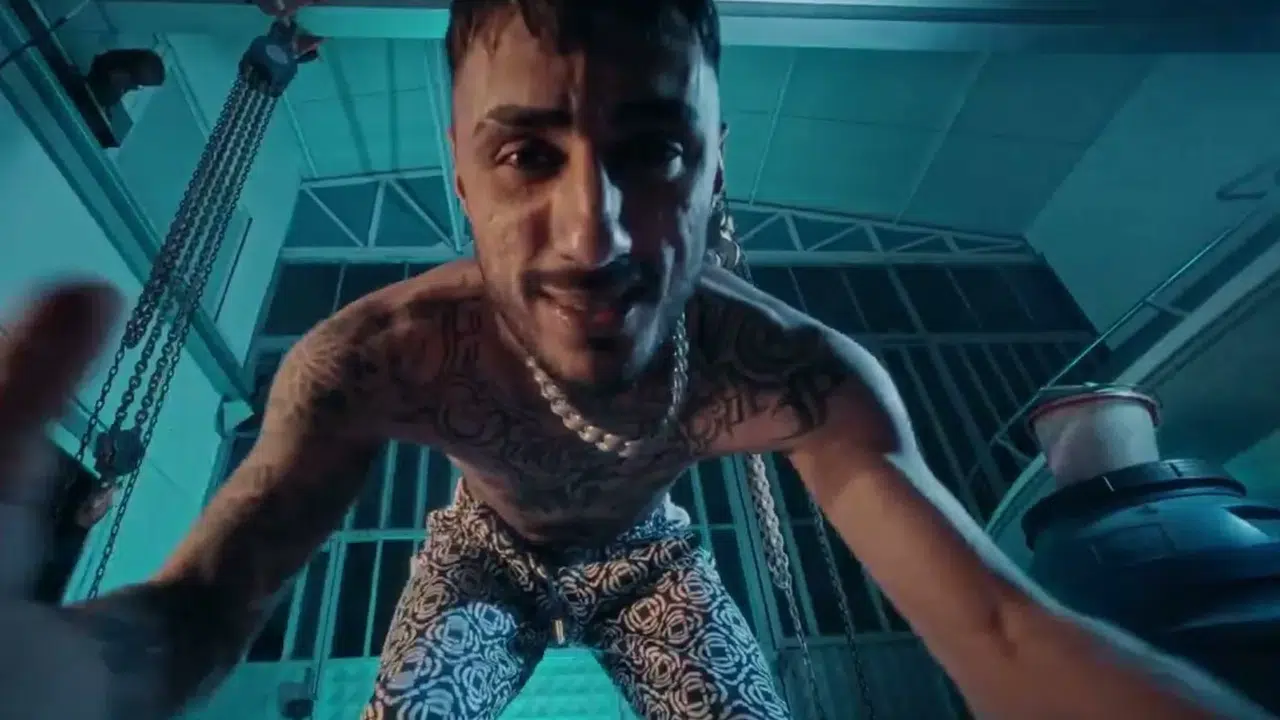 Era7Capone (Eray Durmuş) hayatı, kaç yaşında, aslen nereli, müziğe nasıl başladı ve hangi şarkılarıyla tanınıyor?