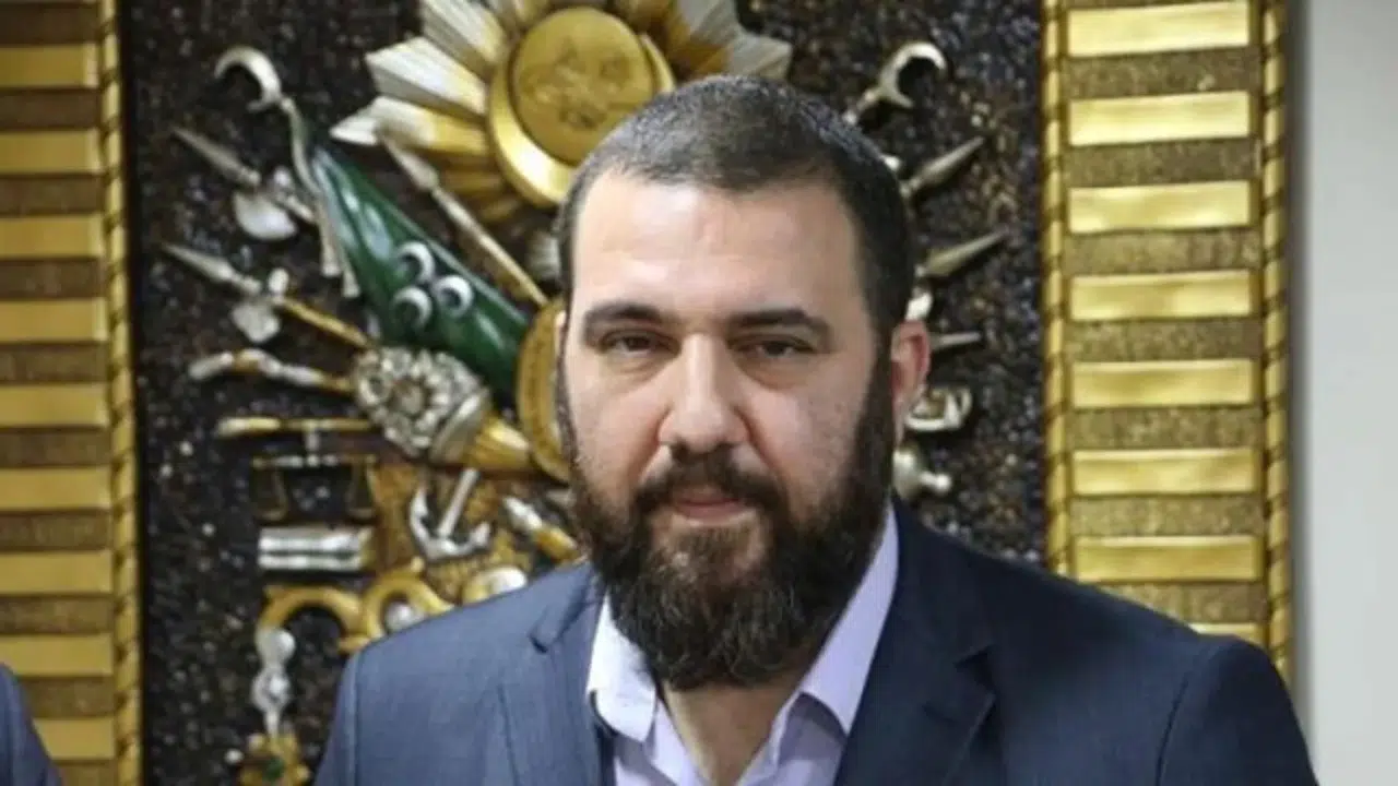 Abdülhamid Kayıhan Osmanoğlu kimin oğlu, hangi soydan, dedesi kim, hayatı (kimdir), kaç yaşında, nereli?