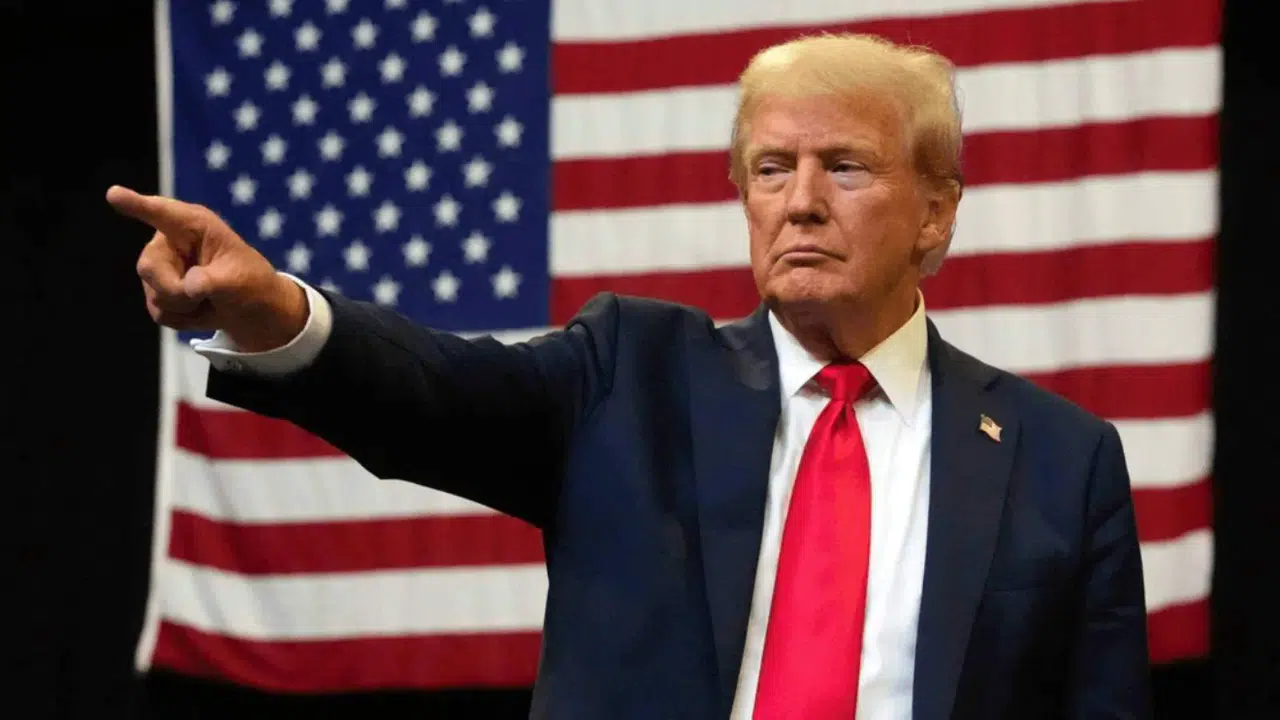 Trump Yüzde 10 Küresel Gümrük Vergisi Kararını İmzaladı mı,