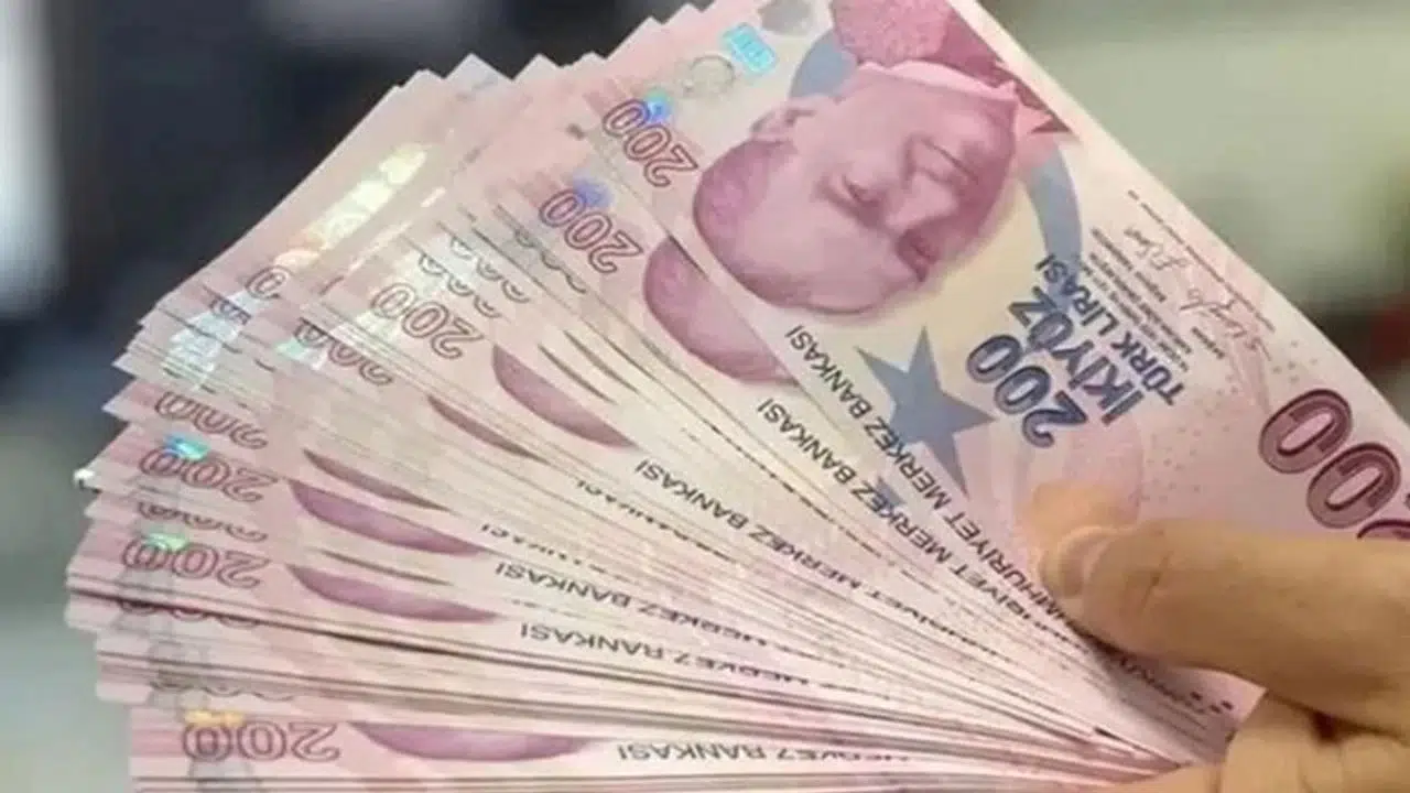 Emekli Bayram İkramiyesi 2026 Zamlı Tutar Ne Olur, Kaç TL Yatar, Hangi Tarihte Ödenir?