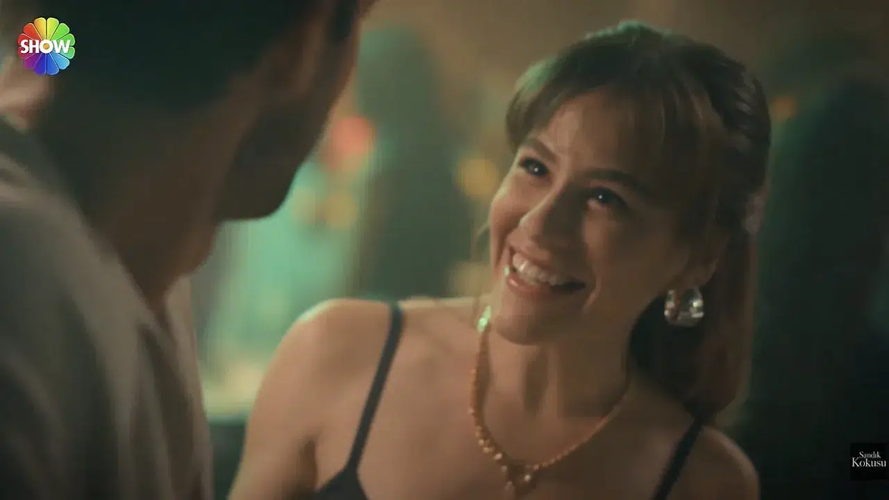 Sandık Kokusu’nda Görüntülenen Lina Sosyal Medyada Gündem Oldu!