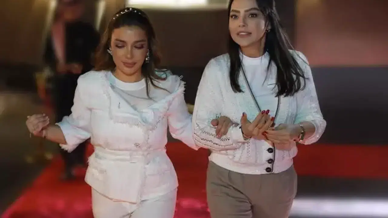 Ebru Gündeş ve Assala Riyad’da sahneyi paylaştı, ücret dudak uçuklattı!