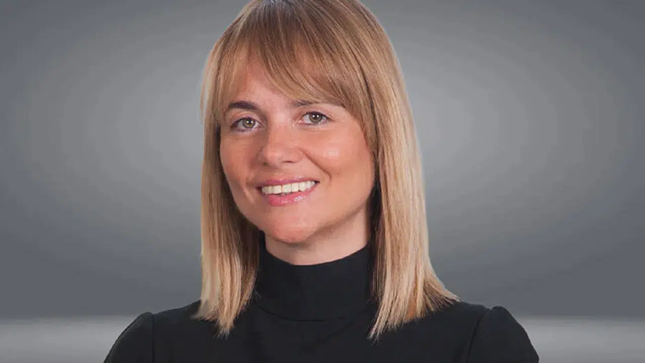 Türkan Özilhan biyografisi (kimdir), memleketi neresi, ne iş yapar, hangi sektörde, oğlu kim?