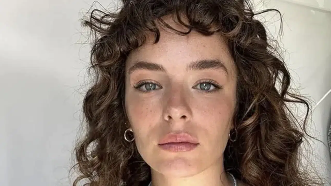 Buse Meral kaç yaşında, evli mi, nereli, hangi dizlerde oynadı?