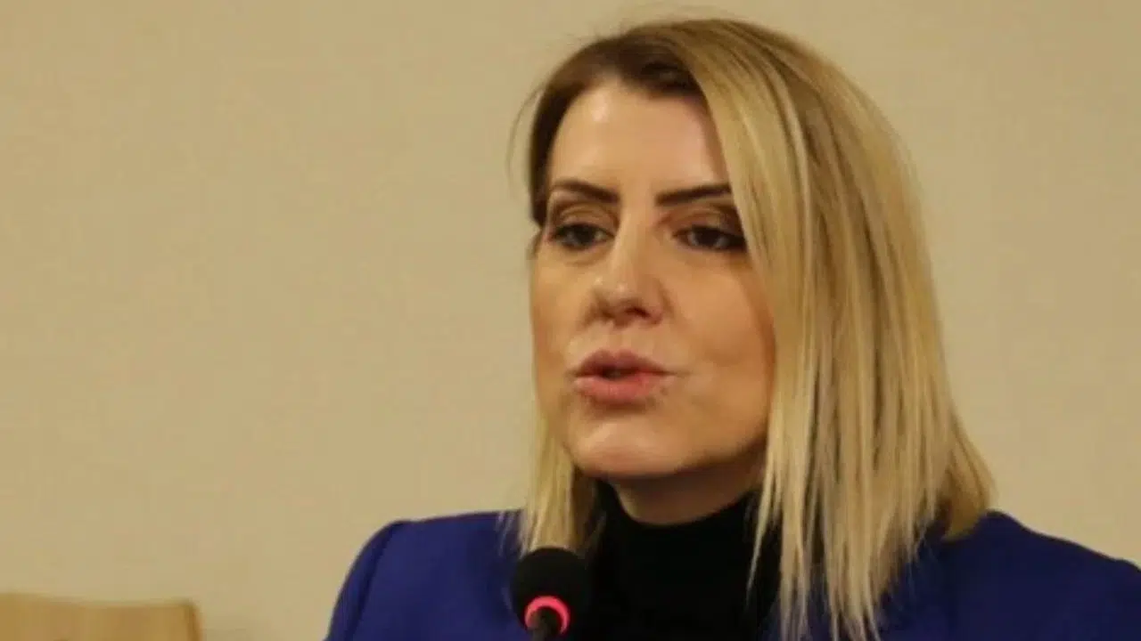 Sevda Türküsev biyografisi (kimdir), nerede doğdu, aslen nereli? TGRT Haber programı ve yazarlık kariyeri