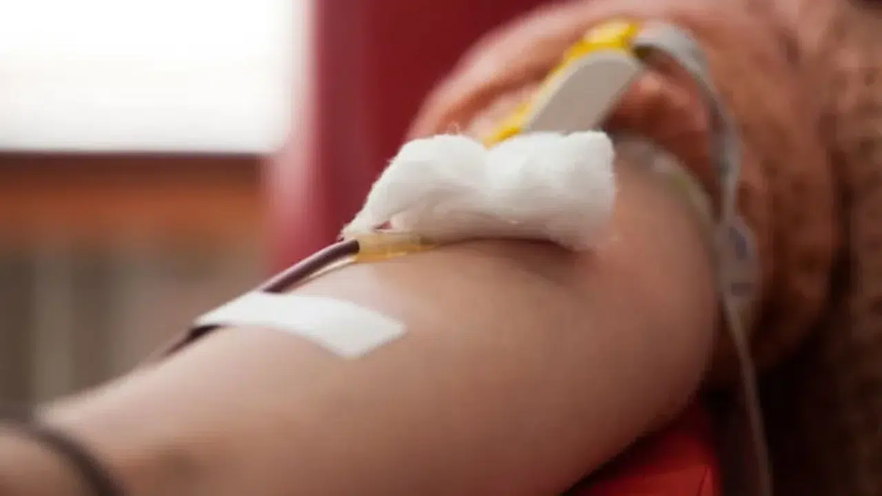 Kan vermek orucu bozar mı, kan verince oruç bozulur mu, vücuda kan almak orucu etkiler mi?