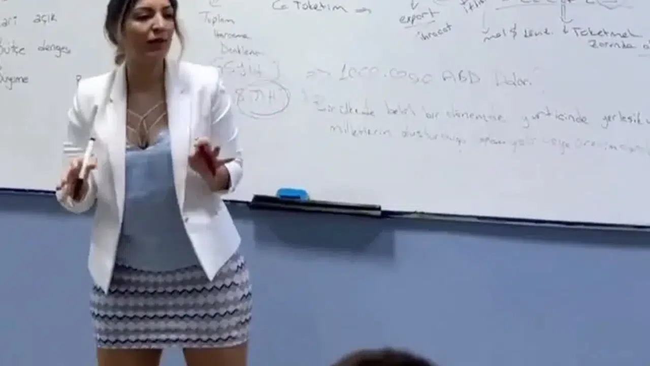 Fidan Atalay kimdir, kaç yaşında, nereli, evli mi, boyu kaç, mini etekli KPSS öğretmeni neden gündem oldu?