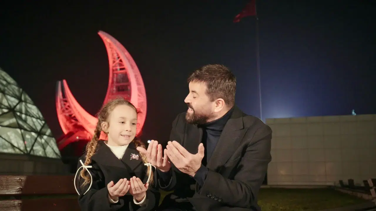 İsmail Özkan’dan gönüllere şifa bir eser