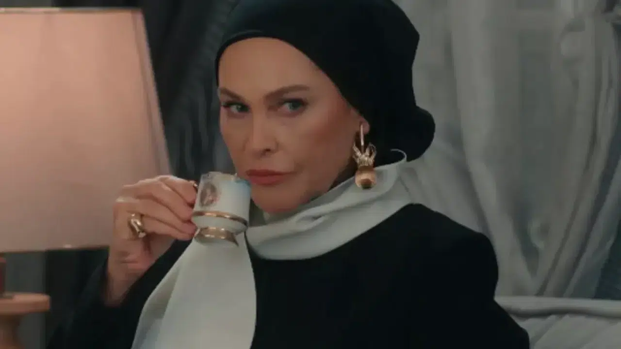 'Aynı Yağmur Altında' Dizisindeki Sahne Sosyal Medyada Tepki Çekti