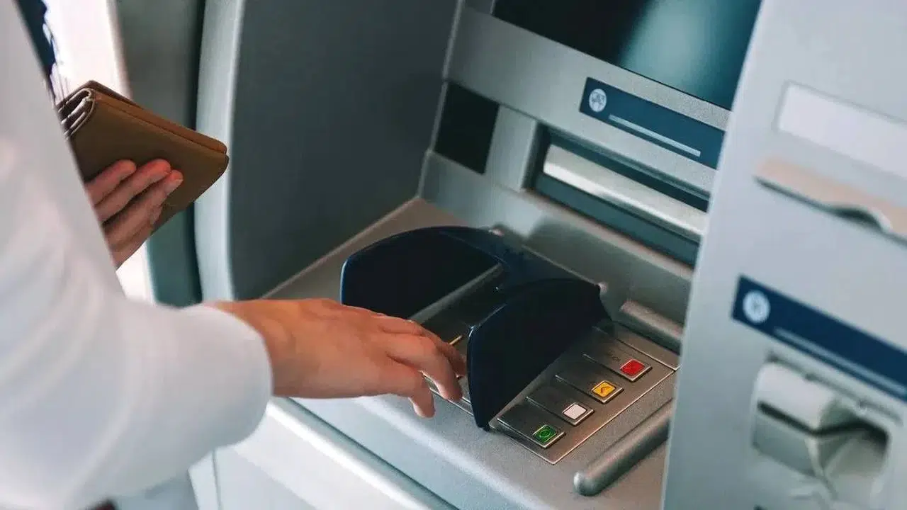 Kredi kartı ve ihtiyaç kredisi yapılandırma nasıl yapılır, şartları neler? BDDK 48 ay vade, kart ve KMH limit düzenlemesi ne getiriyor?