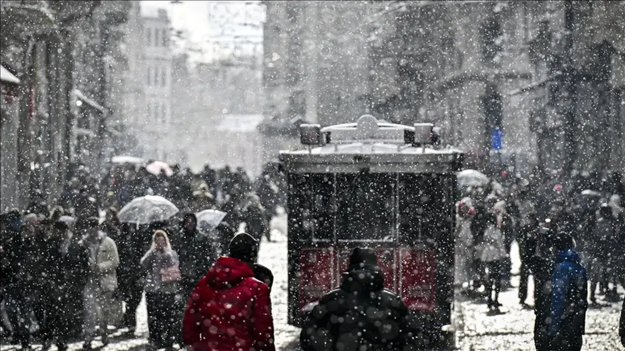 İstanbul’a kar yağacak mı? Beklenen kar yolda mı?