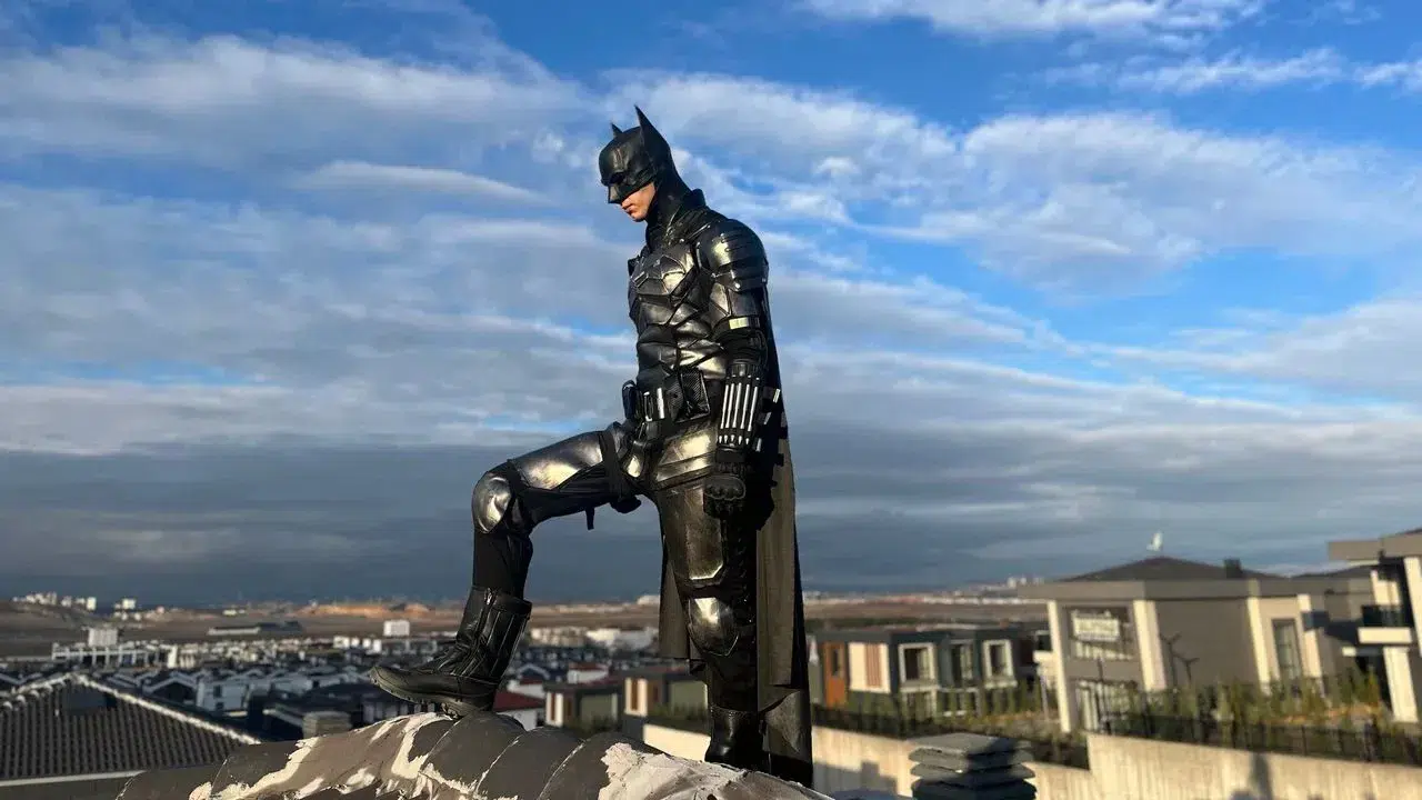 Ankaralı Batman kimdir, gerçek adı ne, neden Batman kostümü giyiyor, Batmobil’i gerçek mi, ne iş yapıyor?