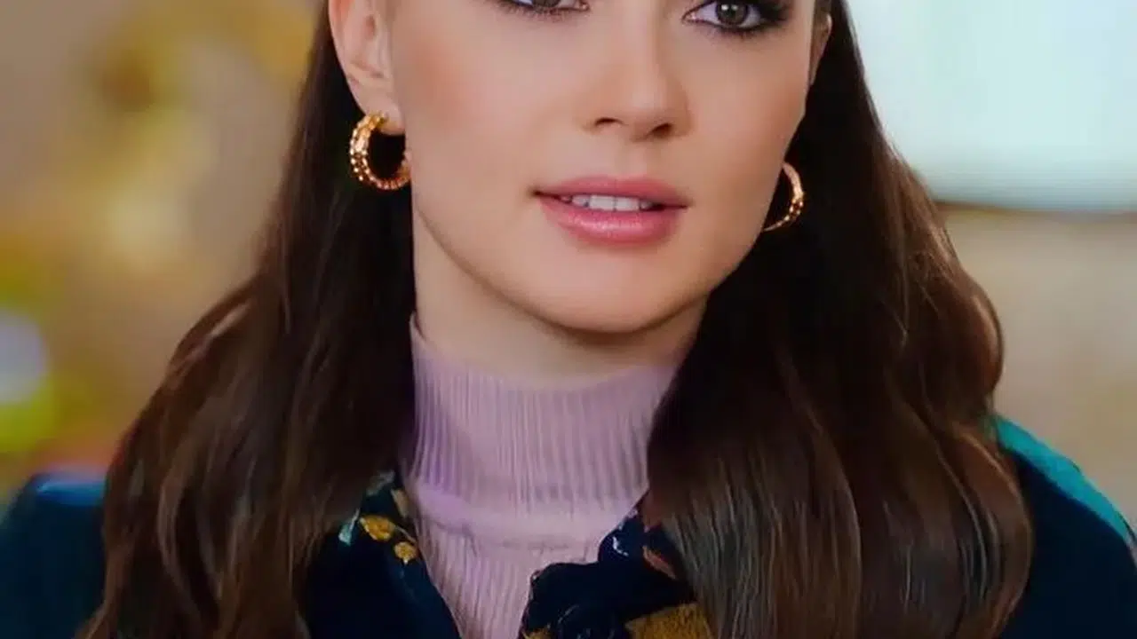 Burcu Özberk’in eski sevgilileri kimler, aşk dedikoduları ve doğrulanan ilişkileri?