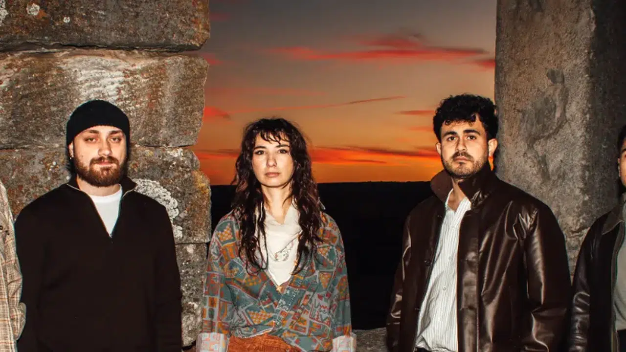 Eylülzede şarkısını kim söylüyor, Nikbinler grubunun üyeleri kimler?