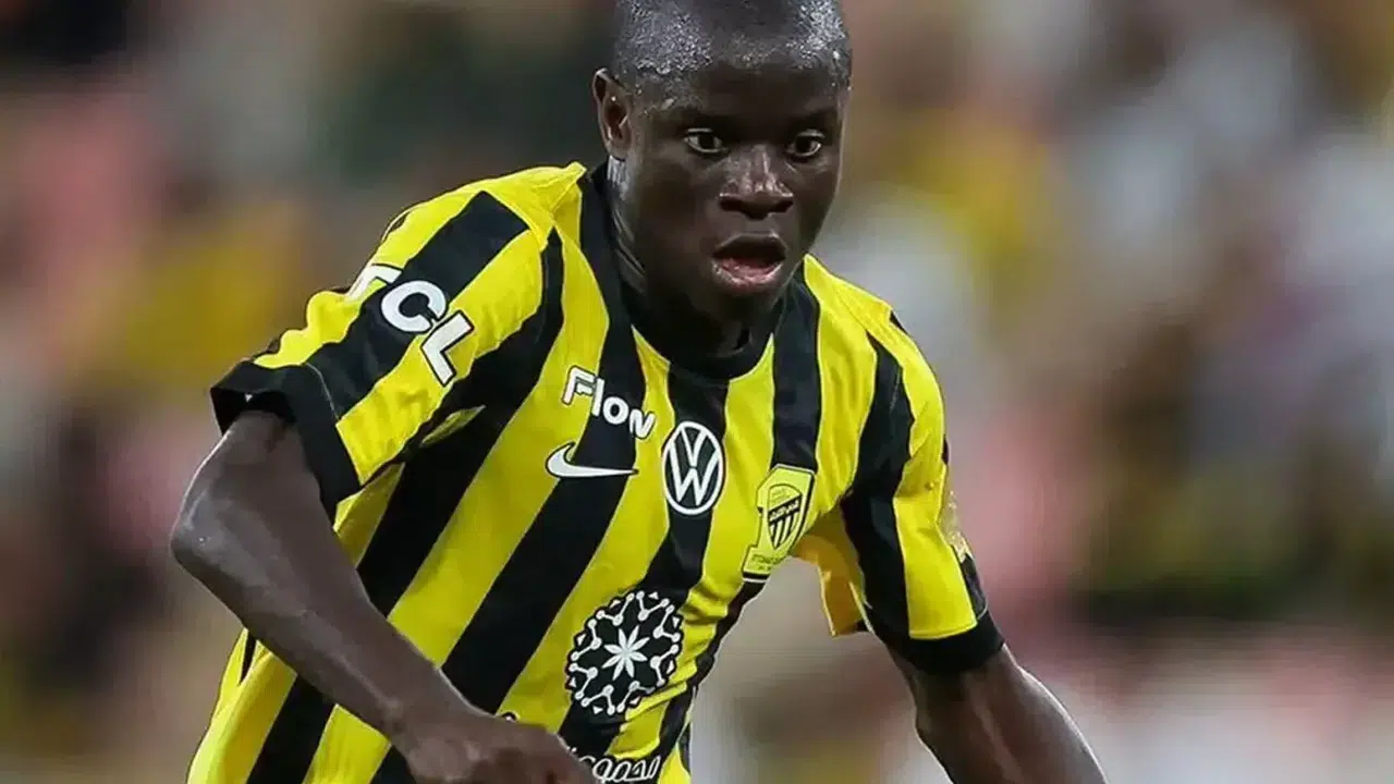Fenerbahçe’nin anlaştığı N’Golo Kante’nin İstanbul’a geliş saati açıklandı!