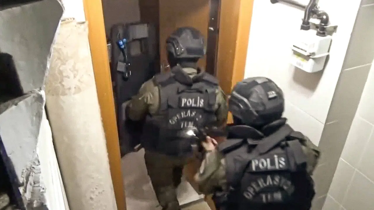 MİT’ten İstanbul’da MOSSAD operasyonu: 2 şüpheli yakalandı