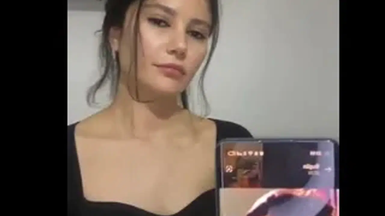 Trend Akıma Katıldı, Goygoycular Affetmedi! Beren Saat’e Benzediğini Söyleyen Kadın Viral Oldu