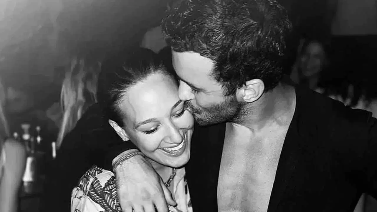 Pandemi kararı değiştirdi... Barış Arduç ve Gupse Özay'ın evlilik detayı şaşırttı!