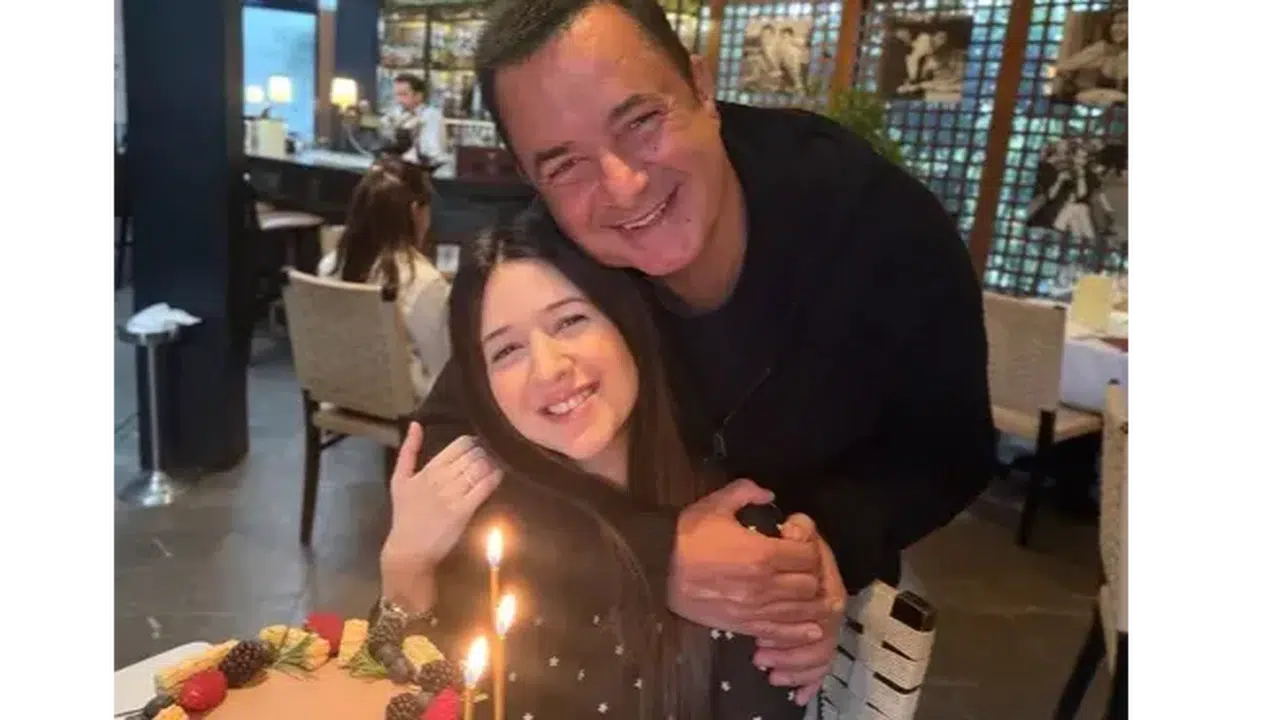 Yoğun Tempoya İngiltere'de Aile Molası! Acun Ilıcalı’nın Baba-Kız Karesi